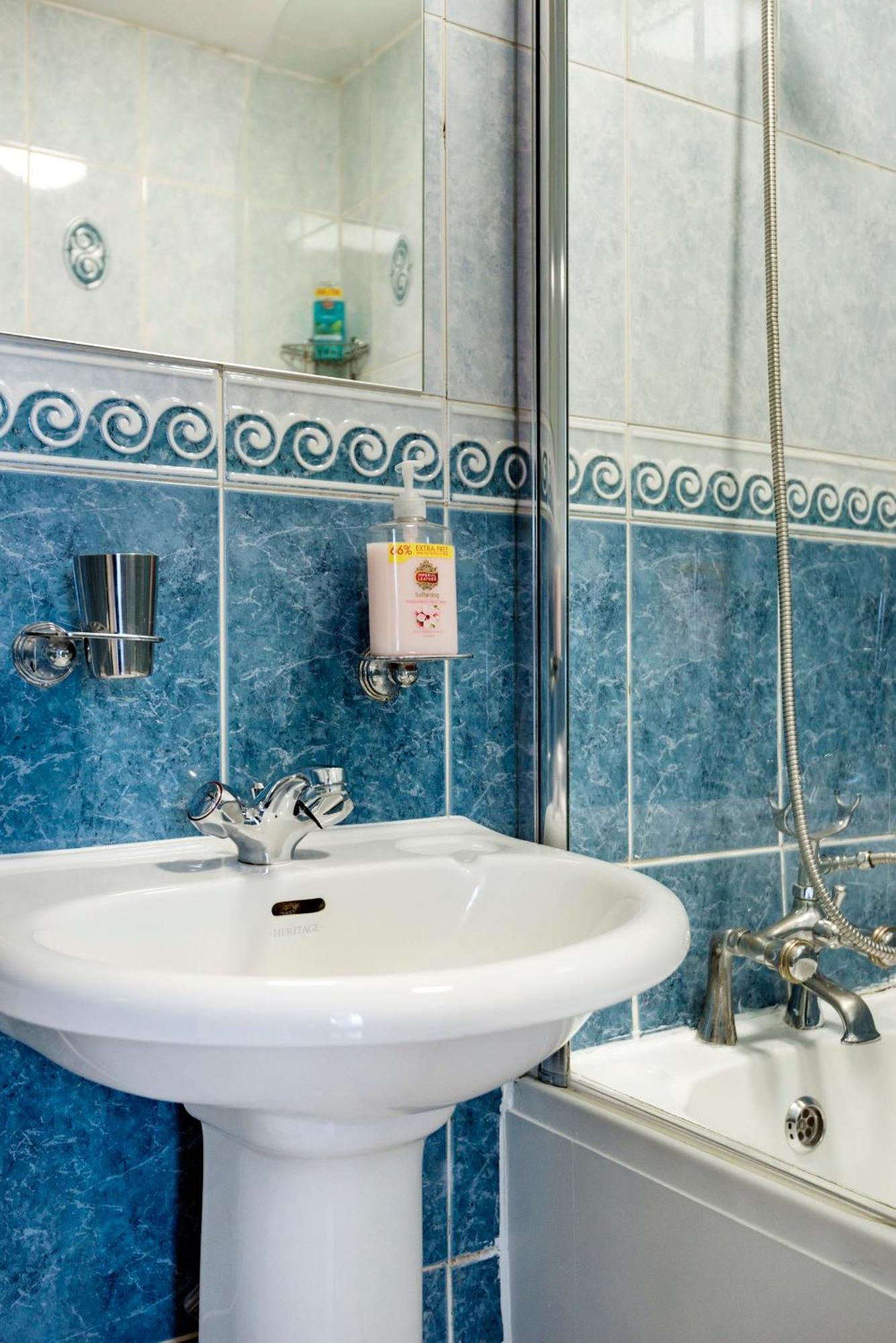 Apartments Are Located In The Heart Of Shoreditch Лондон Экстерьер фото