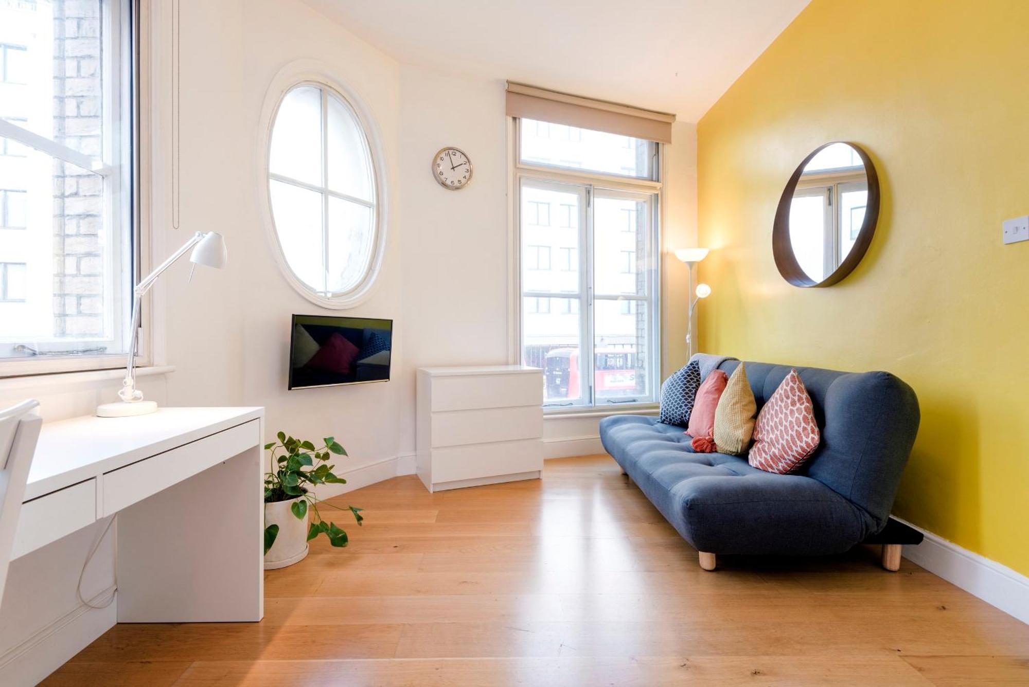 Apartments Are Located In The Heart Of Shoreditch Лондон Экстерьер фото